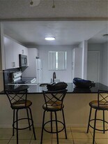 1700 NW 58th Ter, Unit 1C in Sunrise, FL - Building Photo