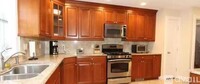 8 Harrington Pl in Mamaroneck, NY - Building Photo - Building Photo