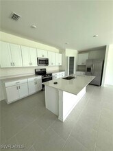 17610 Paradiso Wy in North Fort Myers, FL - Building Photo - Building Photo