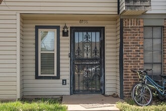 6936 Benwood Square in Amarillo, TX - Building Photo - Building Photo