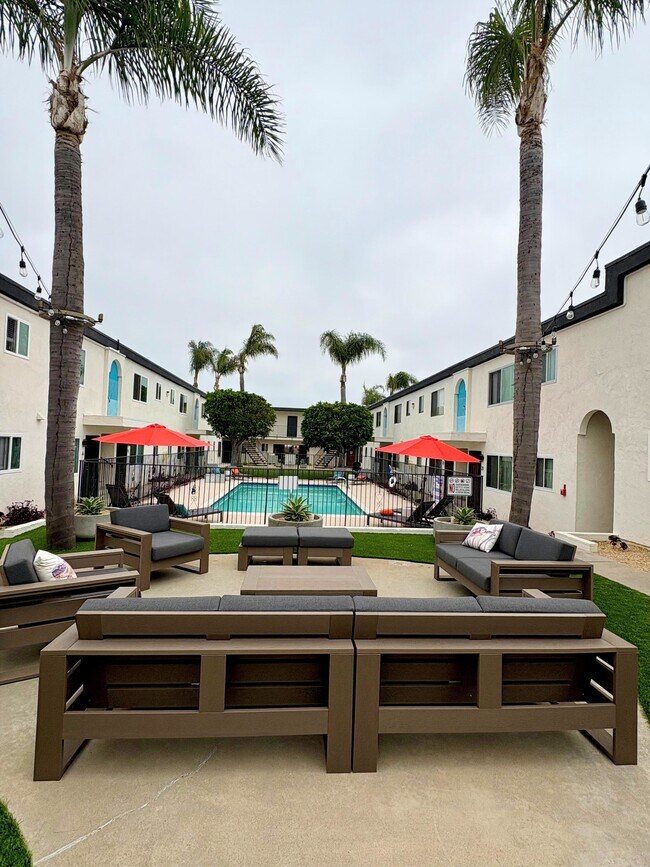 Swell Apartments