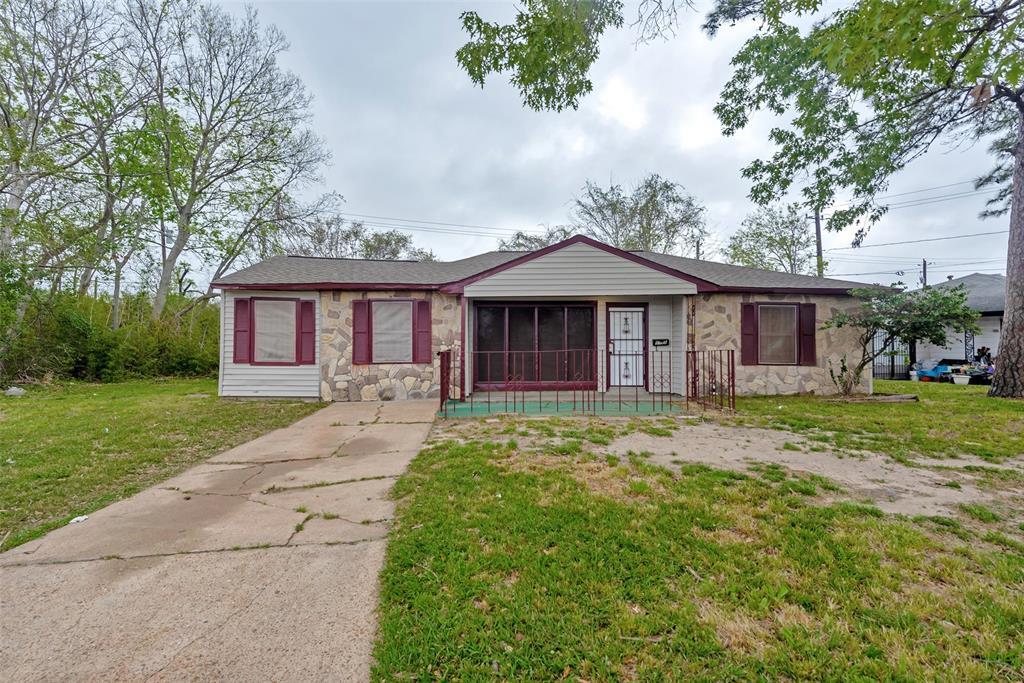 5111 Winnetka St in Houston, TX - Building Photo
