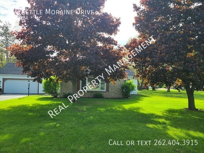 property at 419 Kettle Moraine Dr