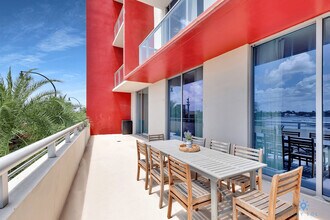 777 N Ocean Dr in Hollywood, FL - Building Photo - Building Photo