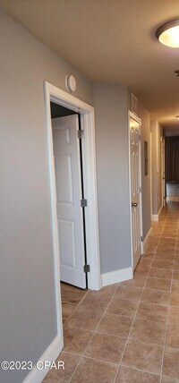 9860 S Thomas Dr photo'