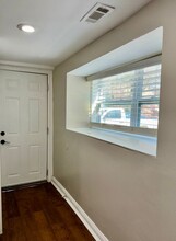 1307 Lorenzo Dr SW in Atlanta, GA - Building Photo - Building Photo