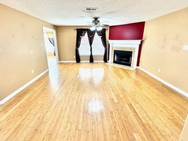 11925 Country Valley Dr in Arlington, TN - Building Photo - Building Photo