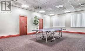 1 Lee Centre Dr in Toronto, ON - Building Photo - Building Photo