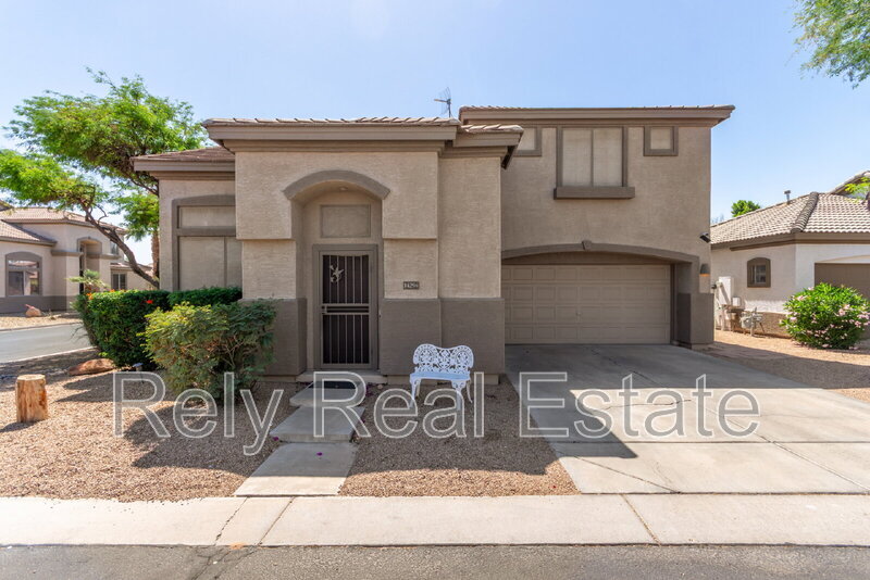 14294 W Lexington Ave in Goodyear, AZ - Foto de edificio
