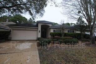3022 Piedmont Manor Dr in Orange Park, FL - Building Photo