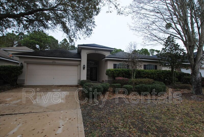 3022 Piedmont Manor Dr in Orange Park, FL - Building Photo