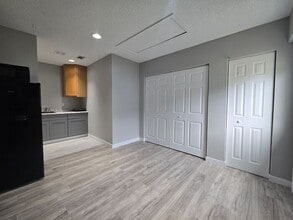2078 Galahad Dr in Deltona, FL - Building Photo - Building Photo