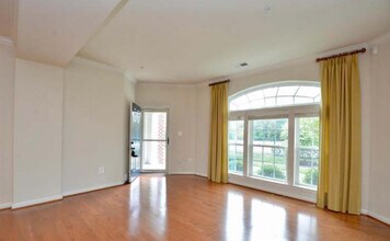 904 Hall Station Dr, Unit Bowie Condo in Bowie, MD - Building Photo - Building Photo