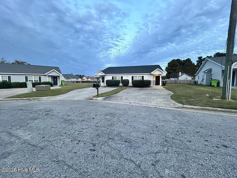 2503 East St in Winterville, NC - Building Photo