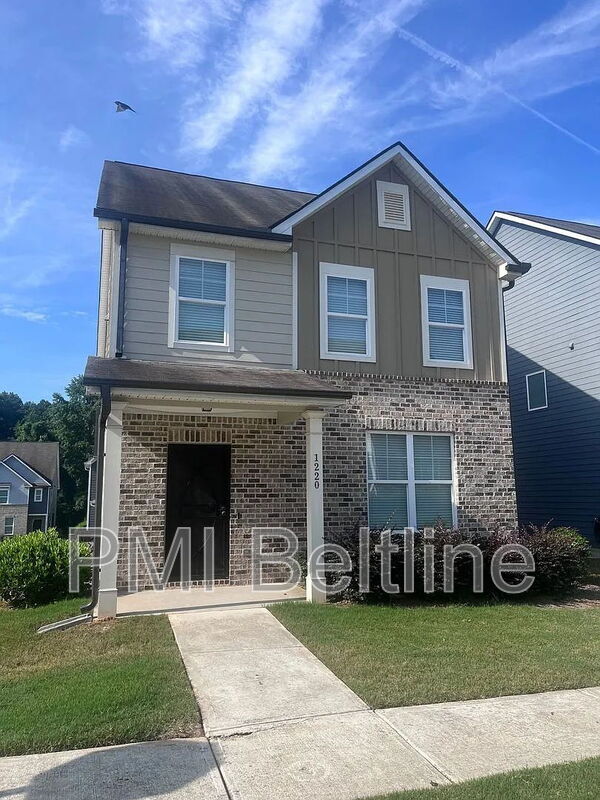 1220 Hawthorne Tr in East Point, GA - Building Photo - Building Photo
