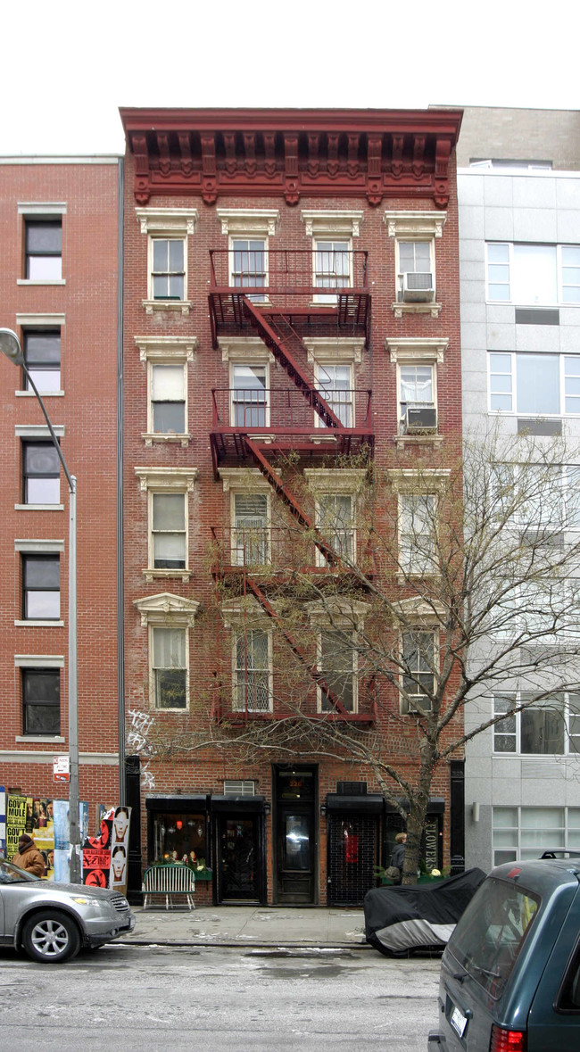 226 E Third St in New York, NY - Building Photo - Building Photo