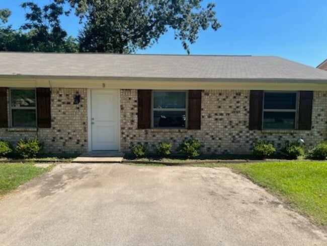 property at 8320 Cambridge Rd