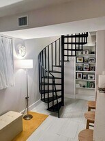 641 SW 28th Rd, Unit Loft in Miami, FL - Building Photo