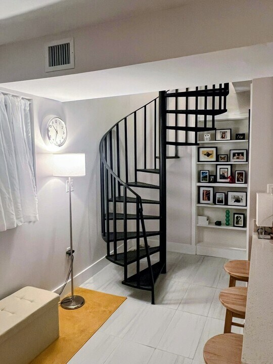 641 SW 28th Rd, Unit Loft in Miami, FL - Building Photo