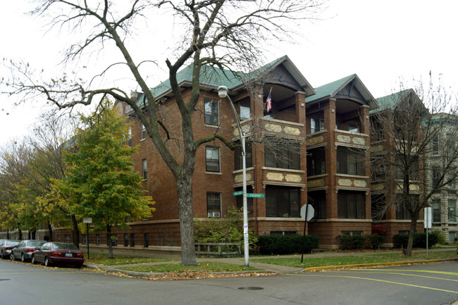 3700-3706 N Fremont St in Chicago, IL - Foto de edificio - Building Photo