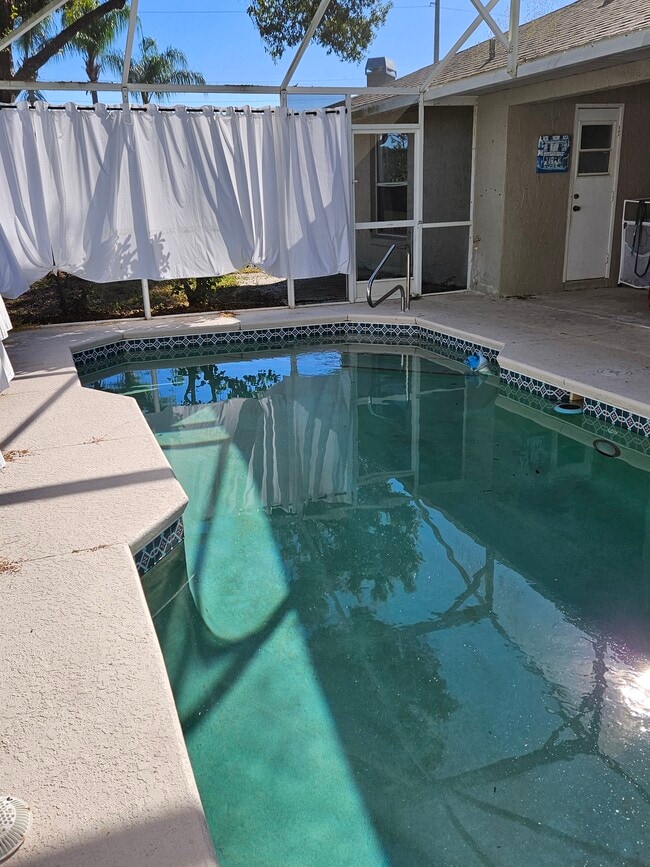 property at 5712 Sweetheart Ct