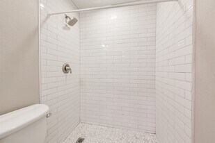 1266 Dove St in Houston, TX - Building Photo