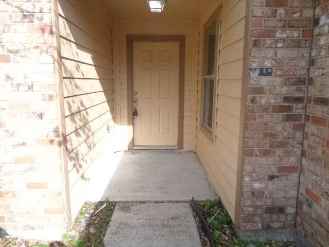 8002 Big Oak Dr in Texas City, TX - Building Photo - Building Photo