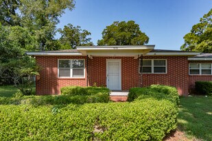 1818 Dawsey St in Tallahassee, FL - Building Photo