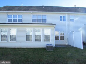 206 W Bourne Way in Millsboro, DE - Building Photo - Building Photo