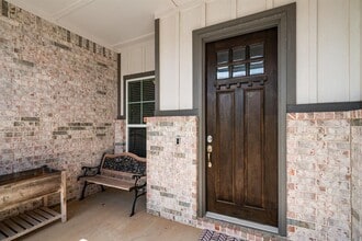 500 Wild Grv Ln in Sealy, TX - Foto de edificio - Building Photo