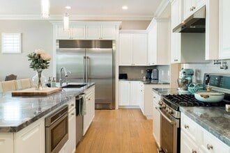 3706 E Clarendon Ave in Phoenix, AZ - Foto de edificio - Building Photo