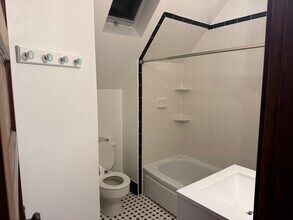 590 Weld St, Unit #2 in Boston, MA - Building Photo - Building Photo