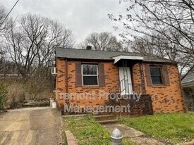 2426 13th Ave in Chattanooga, TN - Building Photo