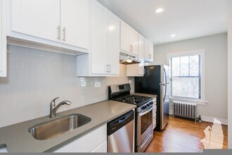 1940 W Wilson Ave, Unit 1948-1S in Chicago, IL - Building Photo - Building Photo
