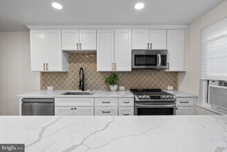 720 Shaw Ave in Lansdale, PA - Building Photo - Building Photo