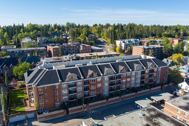 Mount Royal Grande in Calgary, AB - Building Photo - Building Photo