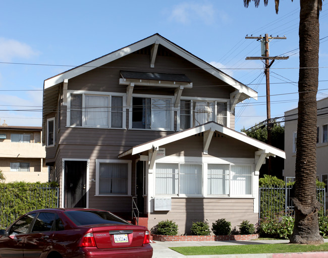 323 W 9th St in Long Beach, CA - Foto de edificio - Building Photo