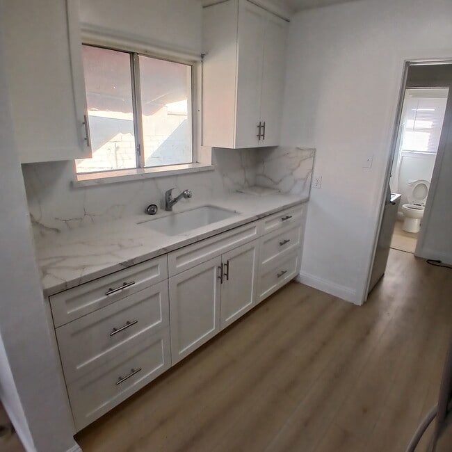 434 S Del Mar Ave, Unit 434A  S Del Mar Ave