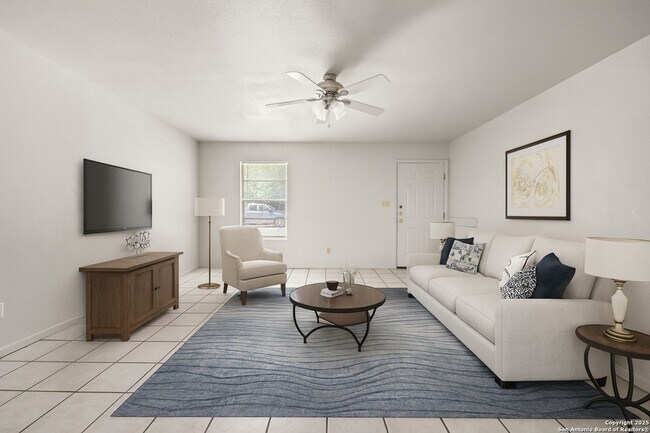 1118 W Goodwin St in Pleasanton, TX - Building Photo - Building Photo