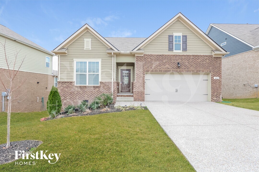 4002 Grapevine Loop in Smyrna, TN - Building Photo
