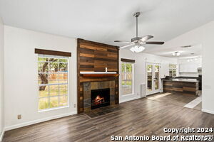 9110 Chinon in San Antonio, TX - Building Photo - Building Photo