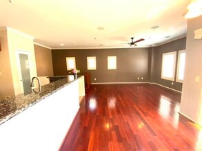 11450 Church St, Unit 103 in Rancho Cucamonga, CA - Foto de edificio - Building Photo