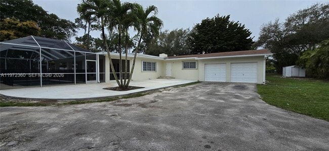 6500 SW 82nd Ave in Miami, FL - Building Photo - Building Photo