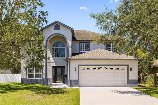 property at 724 Tahiti Dr