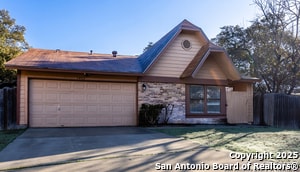 5462 Vista Creek in San Antonio, TX - Building Photo - Building Photo