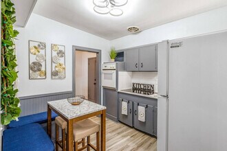 1400 Montclair Ct in Orlando, FL - Building Photo - Building Photo