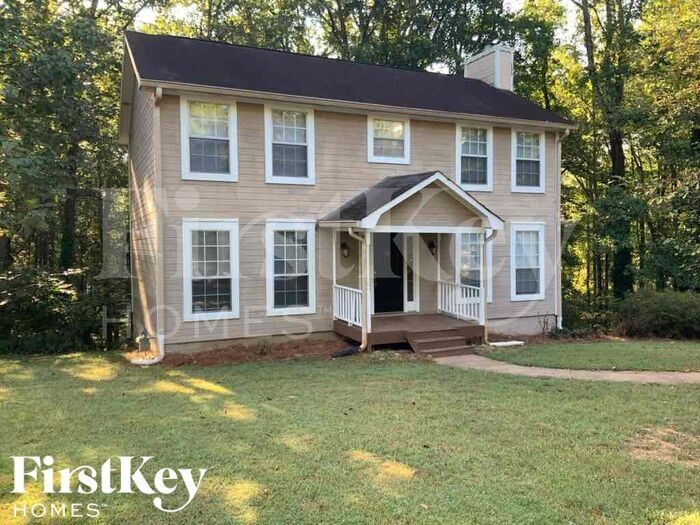 14 Plantation Dr in Newnan, GA - Building Photo