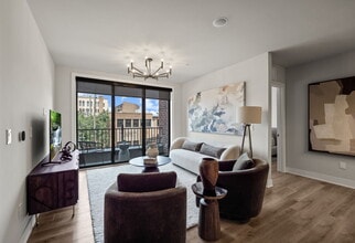 The Hazelton in Royal Oak, MI - Building Photo - Building Photo