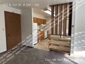322 N 1st St-Unit -105 in Rockford, IL - Building Photo - Building Photo
