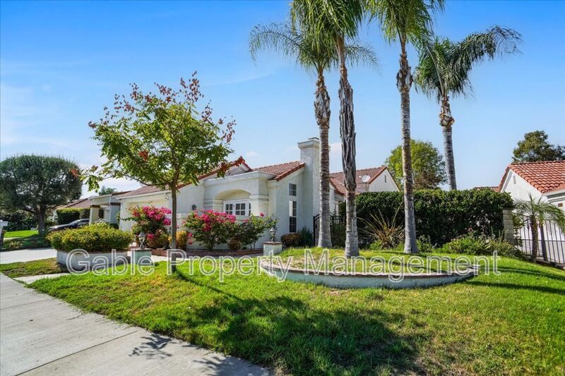 24149 Tossano Dr in Santa Clarita, CA - Building Photo